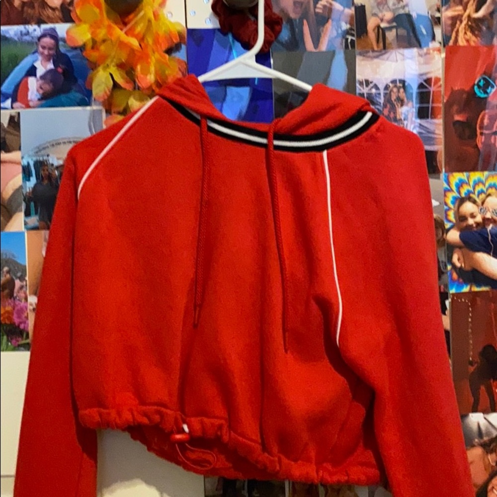 red garage sweater small